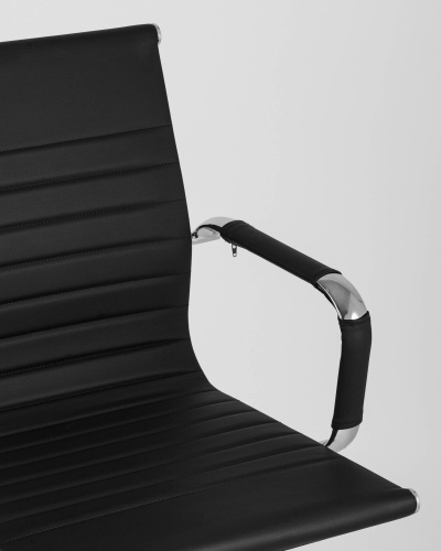 Кресло офисное TopChairs City S черное. Фото №10